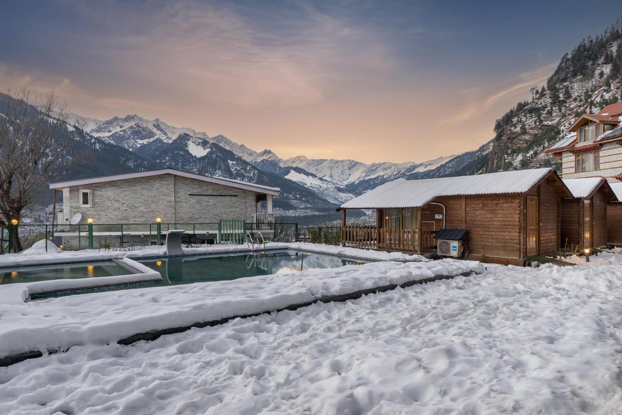 Echor Himalayan Heights Luxe Manali Manāli Exterior foto